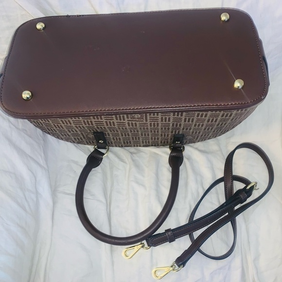 Anne Klein Tan & Brown Leather Purse w/ Removable Adjustable Strap - Picture 5 of 5